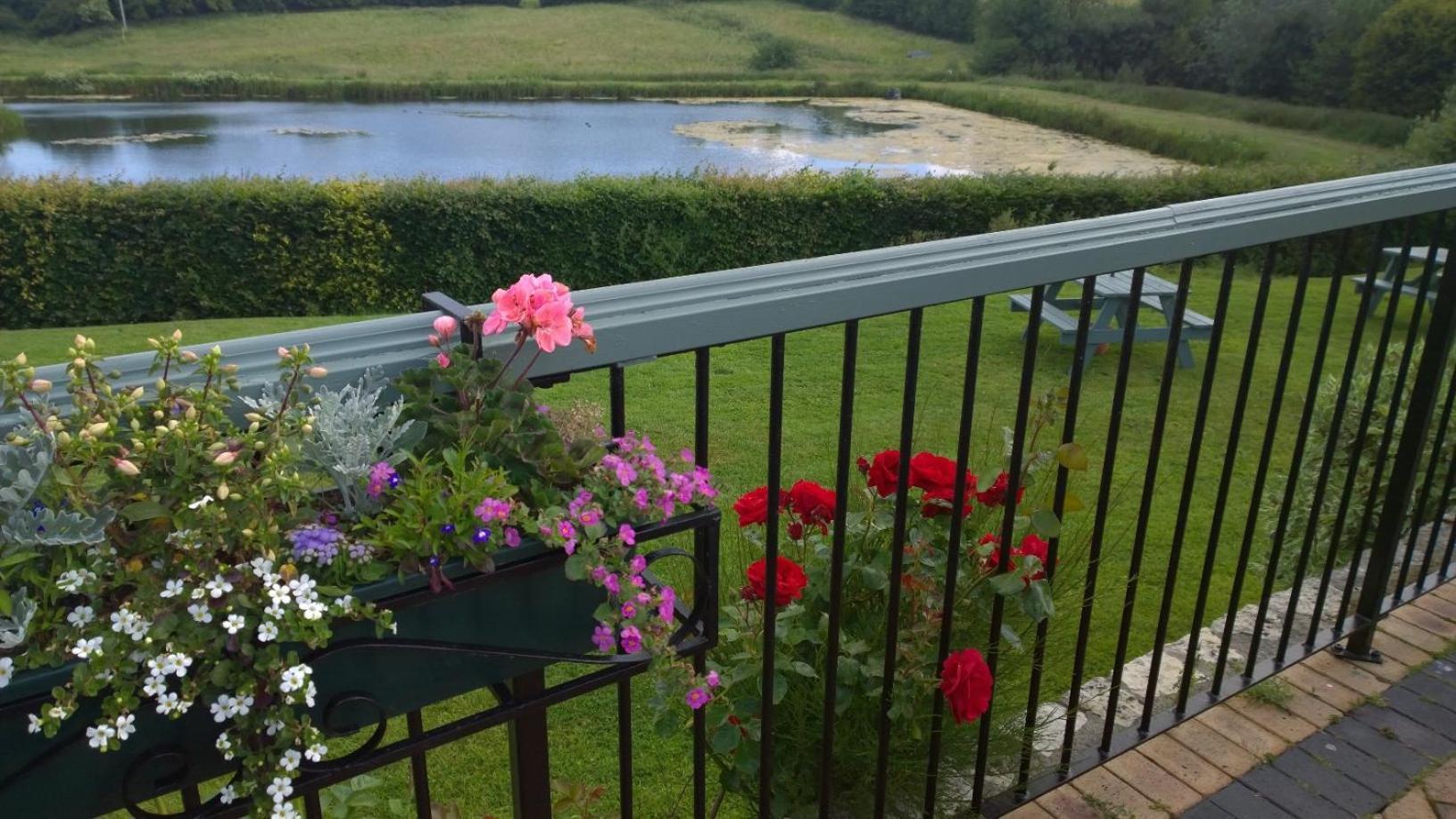 Cameley Lodge - Self Catering Temple Cloud Exterior foto